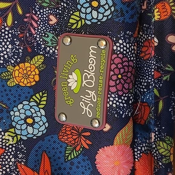 EUC🌟LILY BLOOM Kathryn Navy Floral Boho Purse Handbag - Picture 6 of 9